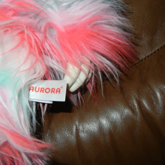 Aurora Skyler Sloth plush - Picture 4 of 4